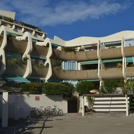 Appt T2 Avec Piscine, Parking A Port Camargue - Fr-1-250-18 Le Grau-du-Roi